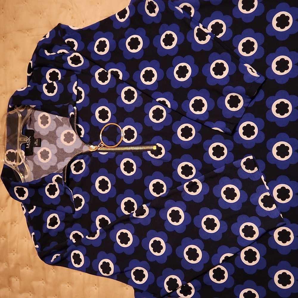MSK Blue, black & white A-line with clover details & a contrasting yellow hem.